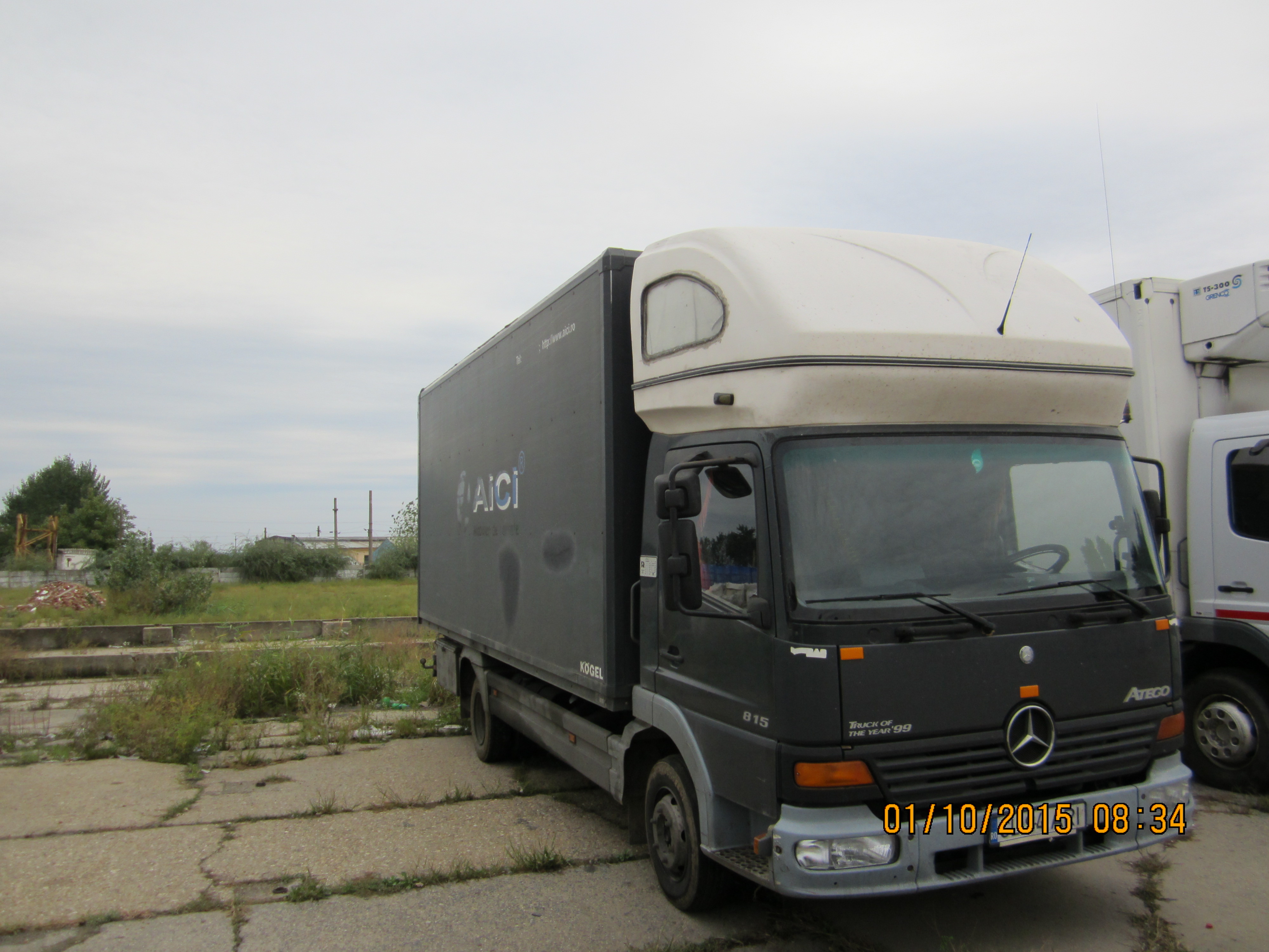 MERCEDES 815